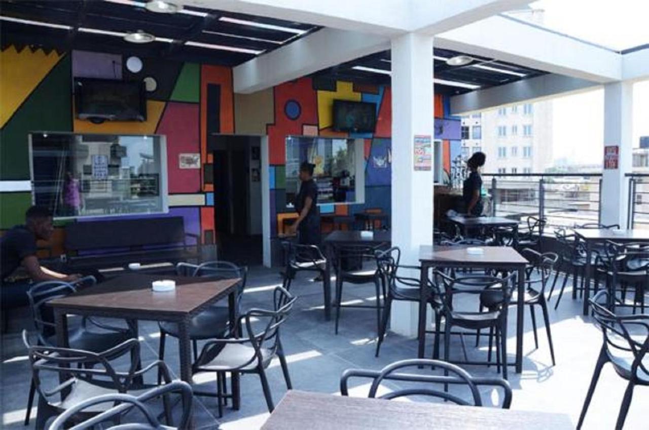 Glee Hotel Aliayabiagba Exterior photo