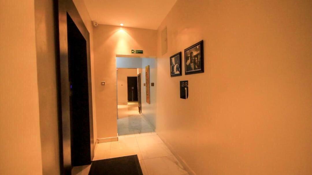 Glee Hotel Aliayabiagba Exterior photo